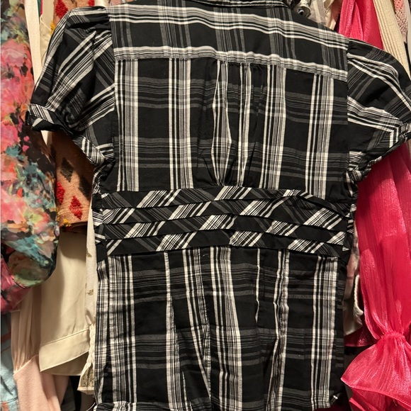 Cap sleeved blouse - Picture 3 of 3